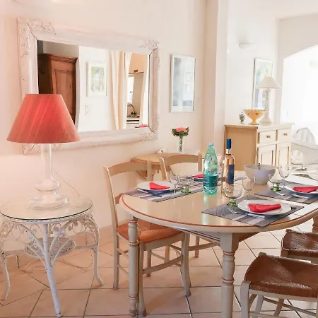 Holiday Home Les Parcs De Gassin-4 By Interhome * سان تروبيه