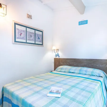 Holiday Home Les Parcs De Gassin-3 *