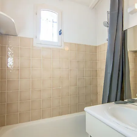 Holiday Home Les Parcs De Gassin-4 By Interhome *
