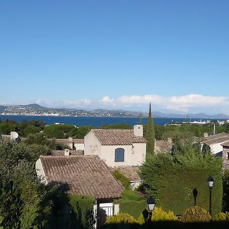 بيت للعطل Holiday Home Les Parcs De Gassin-4 By Interhome *
